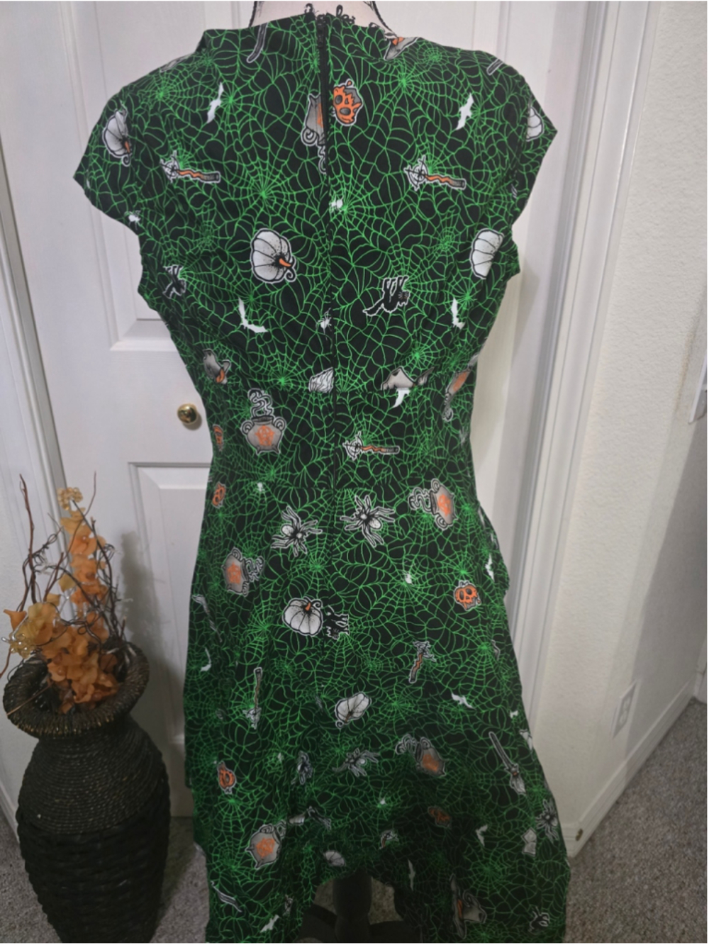 Hell Bunny Halloween Green Spiderweb Dress Size XL EUC - Picture 3 of 5